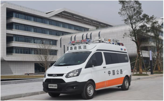 與疫情賽跑！“六合造”救護(hù)車奔赴抗疫一線